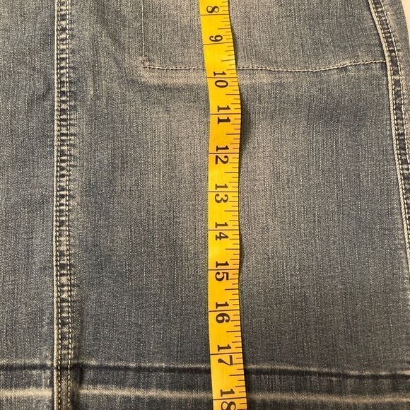 Earl denim skirt size 4 - Picture 7 of 7